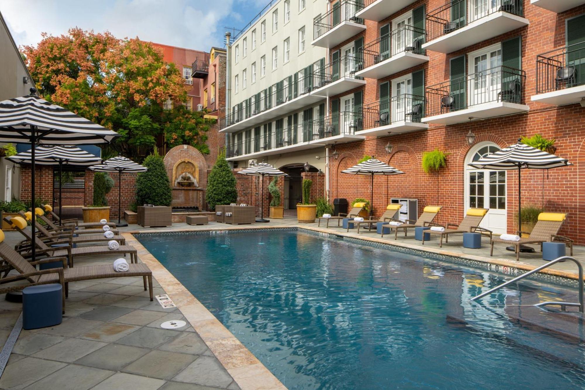 Four Points By Sheraton French Quarter Hotel New Orleans Exterior photo